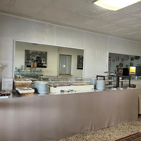 Hotel Silva Frontemare-3