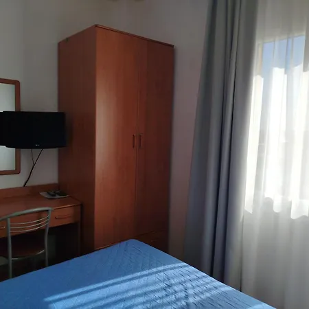 Hotel Silva Frontemare Park & Beach-Place Included-3